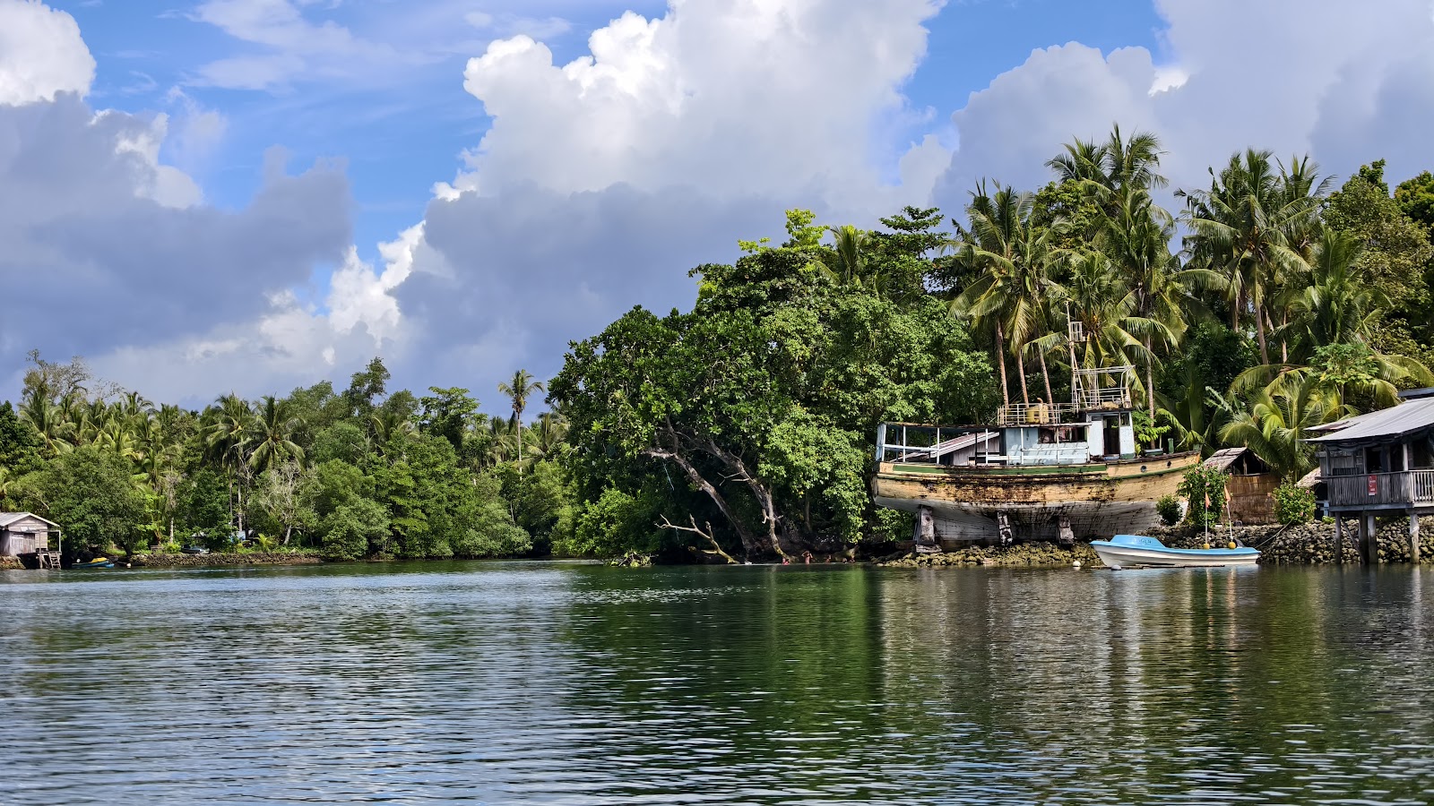 Langalanga Lagoon Tour — photo 3