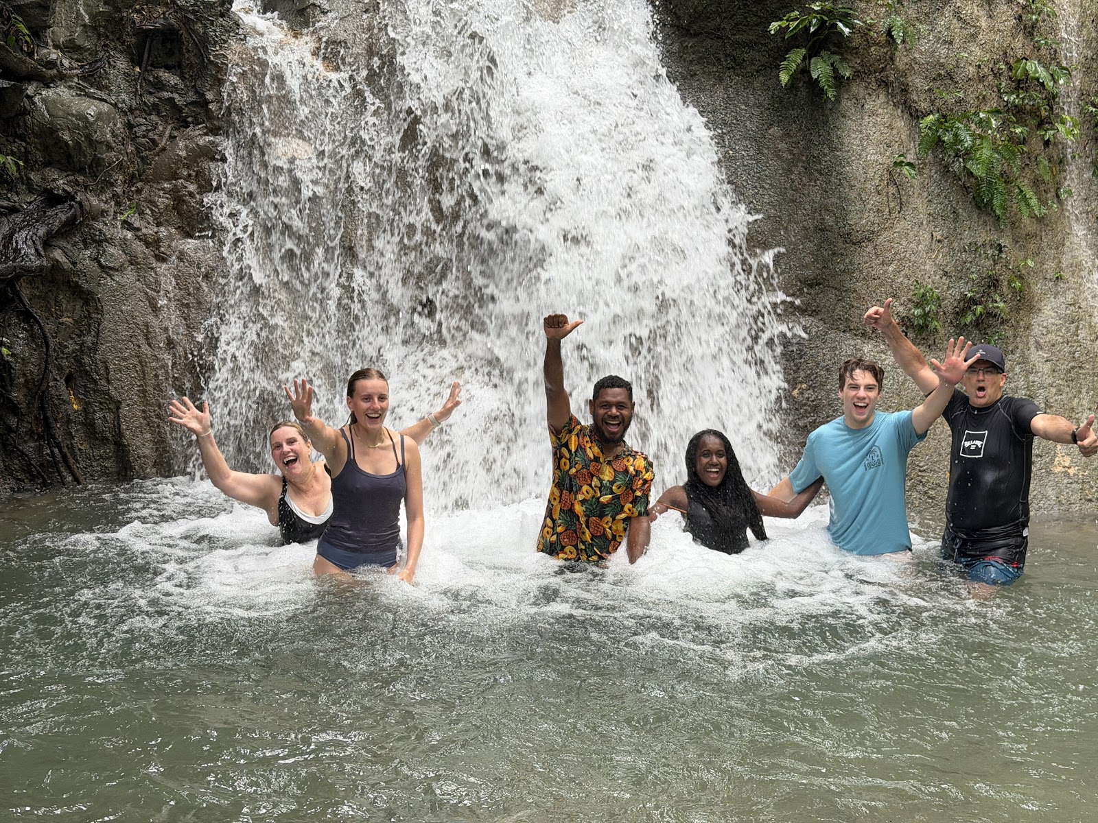Lakeno Tour